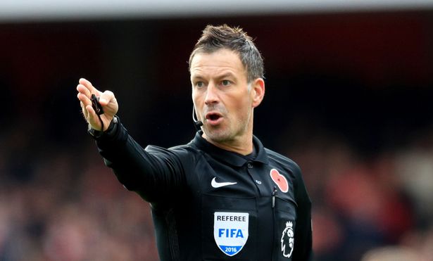 Mark Clattenburg :

Pozisyon içeride ve penaltı .