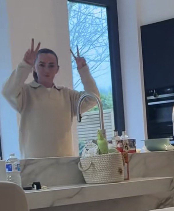 𝒍𝒊𝒍𝒔 tweet media