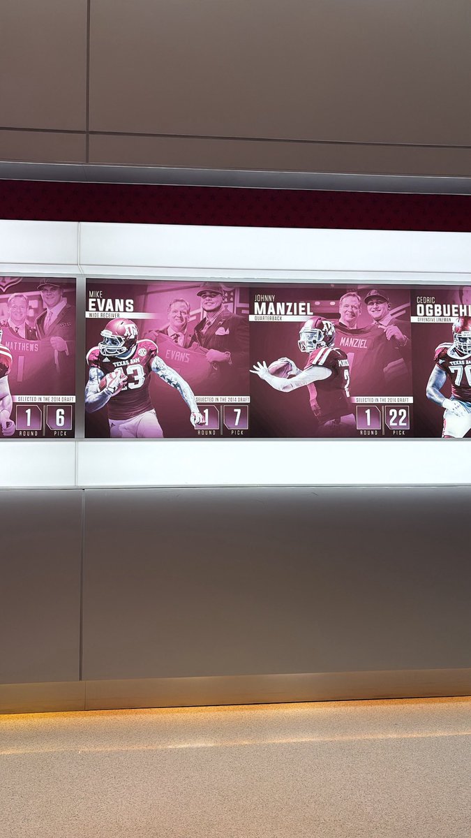 amirsears1_'s tweet image. Texas A&amp;amp;M @AggieFootball was a great time ! Thanks for the invite and I can’t wait to be back! #GigEm