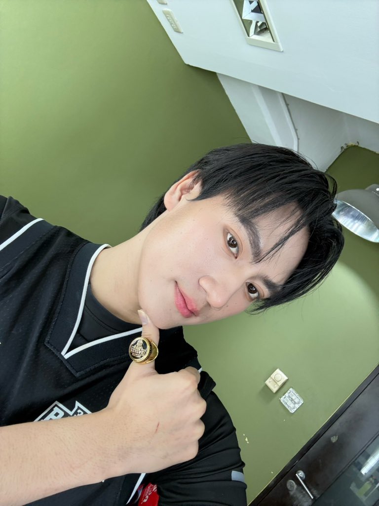 pung_pung tweet media