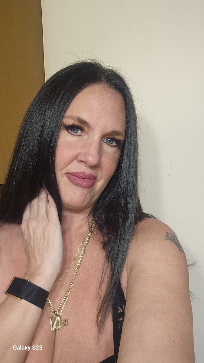 little milf of the prairie tweet media