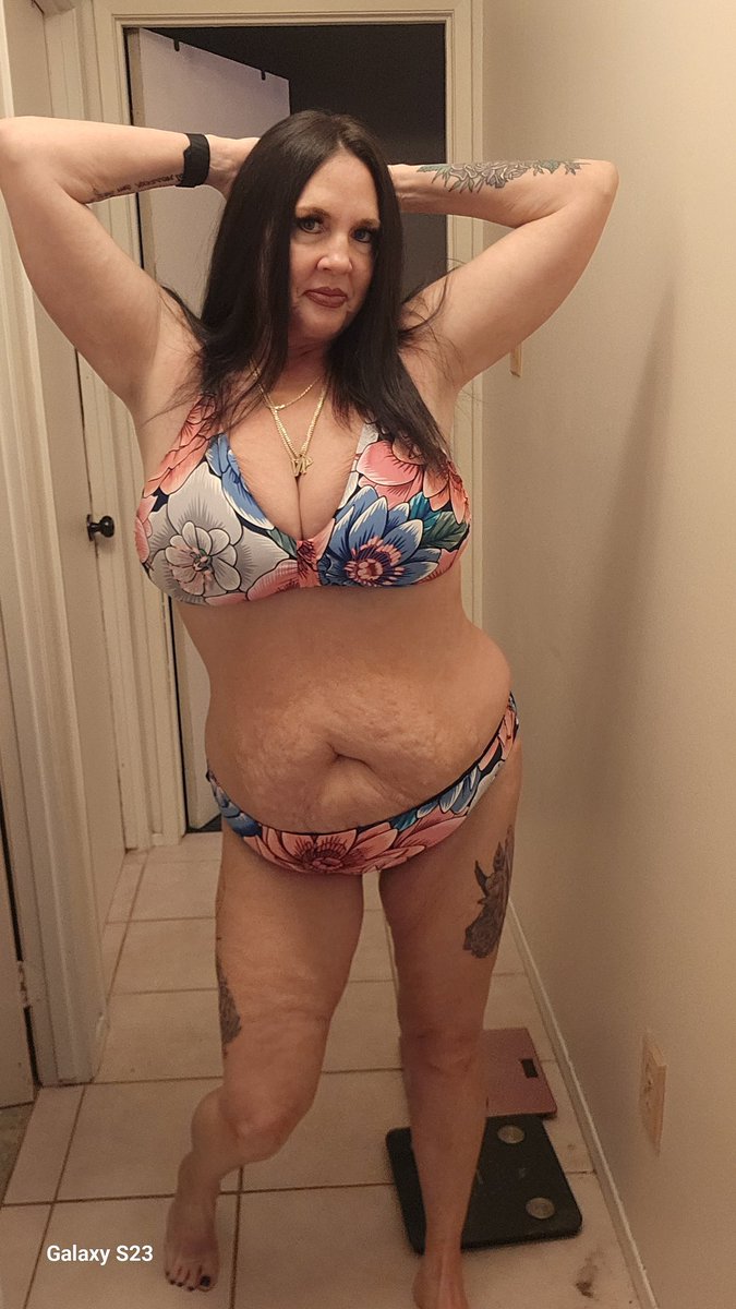 little milf of the prairie tweet media