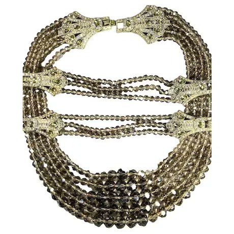 Heidi Daus Age of Elegance Five Strand Smoky Charcoal Crystal Beaded Necklace Two Rhinestone Bracelets Set
#rubylane #vintage #necklace #bracelet #set #designer #HauteCouture #luxe #vintagejewelry #giftideas #jewelryaddict #mothersday2026
rubylane.com/item/136230-E1…