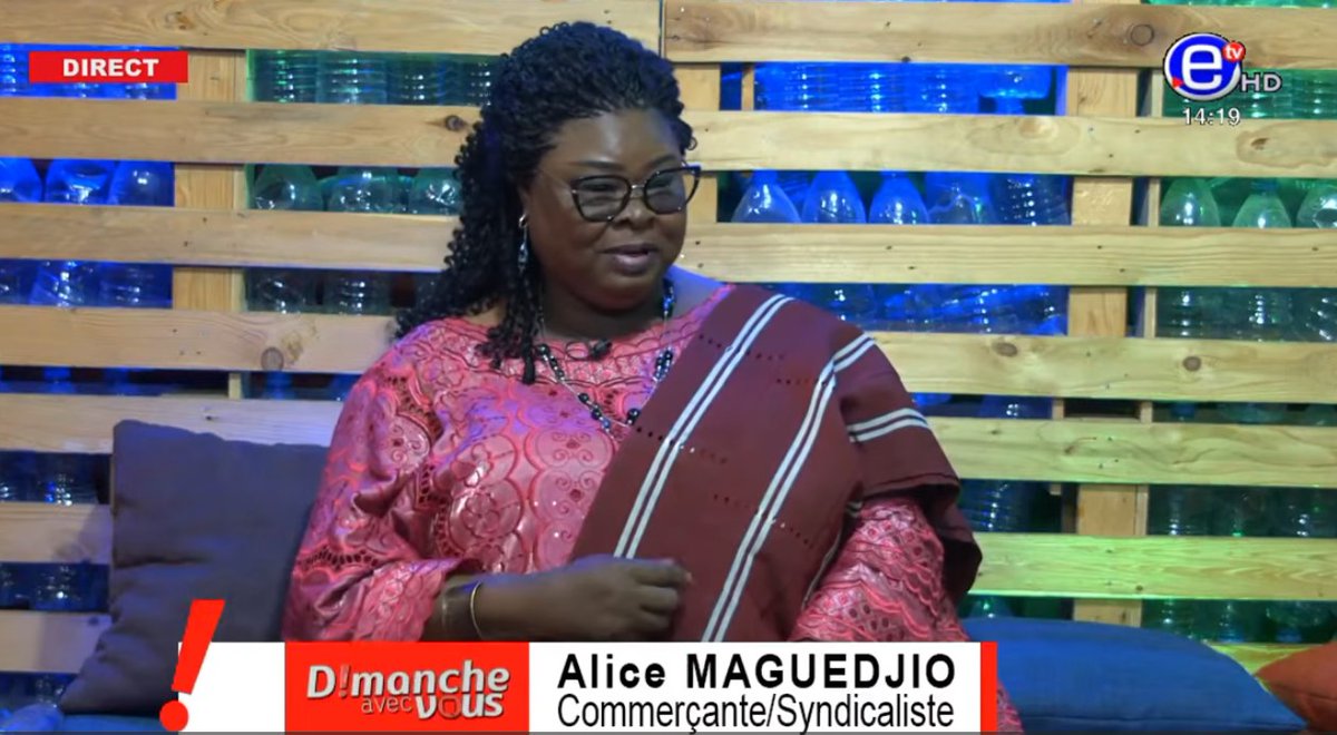 EquinoxeTv_cm's tweet photo. DIMANCHE AVEC VOUS DU DIMANCHE 05 AVRIL 2026 - ÉQUINOXE TV
INVITÉ: Alice MAGUEDJIO Présidente du Syndicat des commerçants détaillants du Wouri (Sycodew) #dimancheavecvous #équinoxetv #audelàdelimagenousrendonscompte
https://t.co/WtvPdrgCyU https://t.co/pGQG3cJWhS
