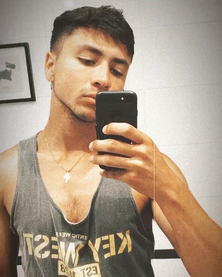 chilenoshot99's tweet photo. 🇨🇱 Únete al grupo VIP de Telegram🇨🇱
Contenido exclusivo
Packs completos de #heteros #chilenos #engañados 

+ de 7️⃣ 0️⃣ 0️⃣0️⃣ fotos 📸
+ de 3️⃣0️⃣0️⃣0️⃣ vídeos 

link mercado pago 
1mesx 10mil💸
https://t.co/DFlJ9Yn5Mb
O transferencia https://t.co/F0t3E4poZx