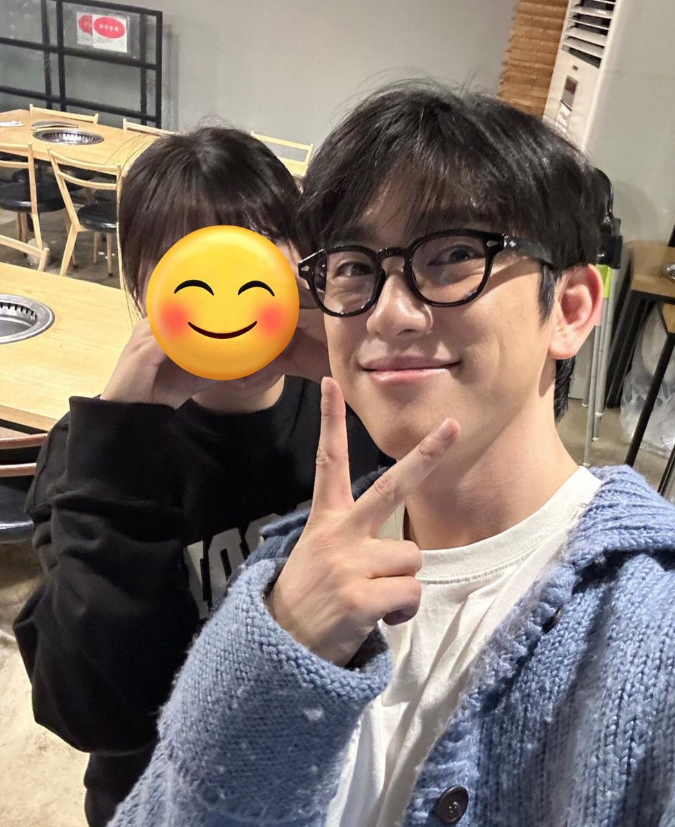 sen녕♡ tweet media