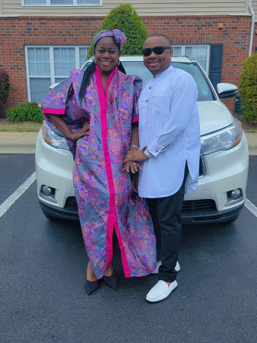 I snapped with my other half since Twitter people said I wanted to go back to Nigeria to look for husband🤣😅