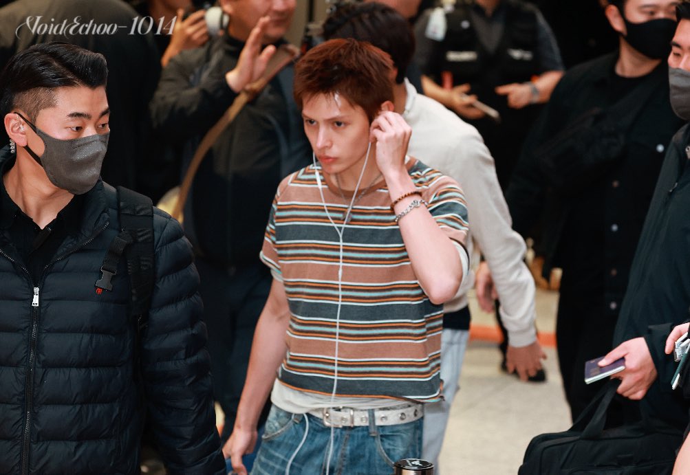 EAVCHOO_FAN_1014 tweet media