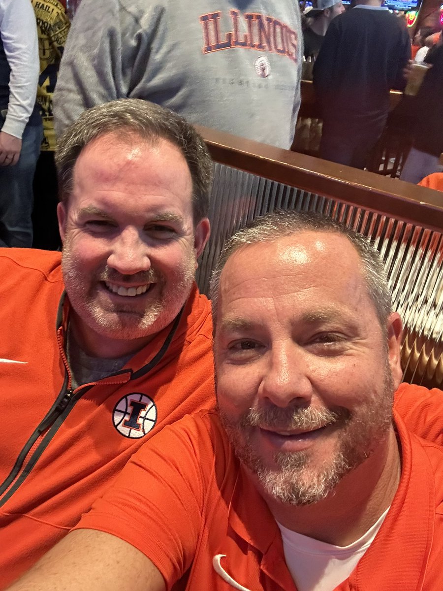 Keercraig's tweet photo. Amazing run to the #FinalFour #ILL @IlliniMBB @UofIllinois @B1GMBBall @big https://t.co/tCRDu7OxBB