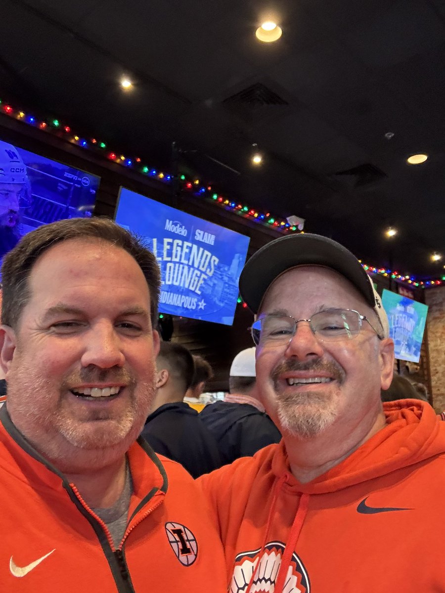 Keercraig's tweet photo. Amazing run to the #FinalFour #ILL @IlliniMBB @UofIllinois @B1GMBBall @big https://t.co/tCRDu7OxBB