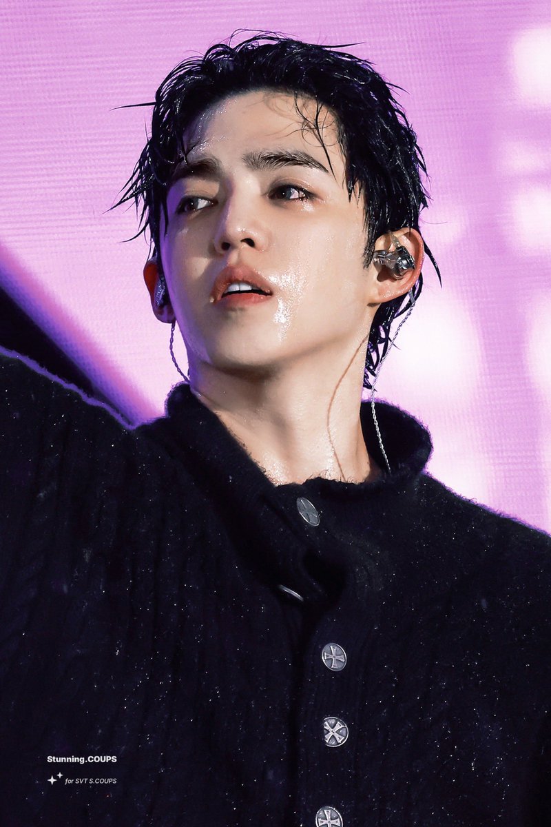 Stunning.COUPS tweet media