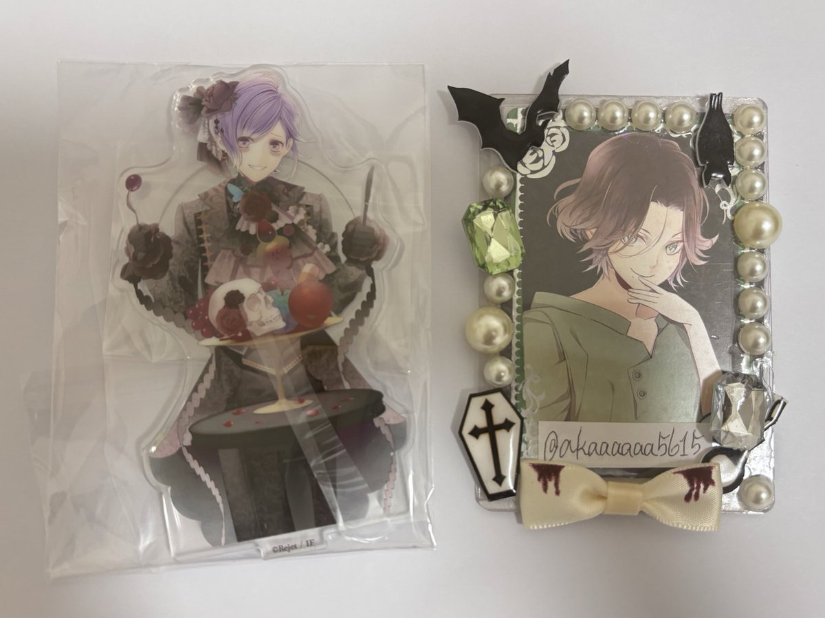 akaaaaaa5615's tweet photo. DIABOLIKLOVERS   ディアラバ
Midnight†Century くじ

譲→Bカナト

求→異種ライト

郵送希望です。 https://t.co/TnKiohlasJ