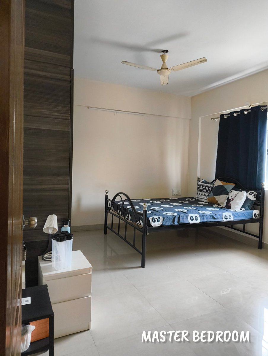 AakanshaGangra4's tweet image. 🏡 Looking for 2 female flatmates | 3BHK | Haralur Road | Move-in 1st May
📍 Shubh Enclave (near HSR, Bellandur, tech parks)

🛏️ Master: ₹22k
🛌2nd Room: ₹19.5K (attached washrooms)

✨ Fully furnished, Wi-Fi, balcony
👩‍💼nonsmoker, vegetarian

#bangalore #flatmates