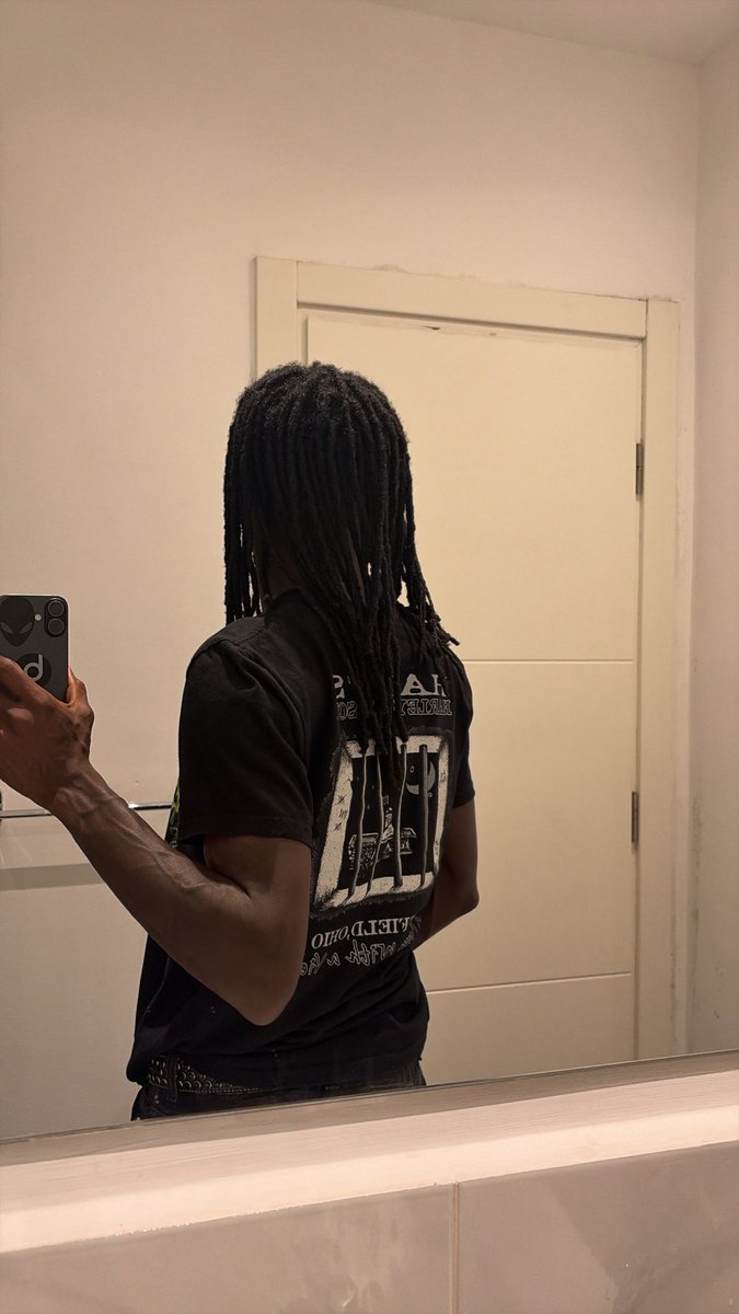 ‏ً (@sadstona) on Twitter photo 