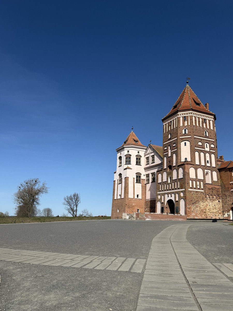 Людмилка tweet media