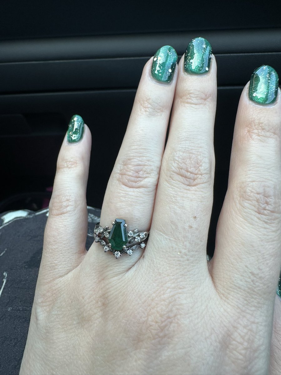 ᵀʰᵉ 𝕰༝𖠣𝖊ℊ𝖆ཀ𝖙 𝕲𝓇ɨ𝓂 ℛ𝖊☠︎𝖕ℯ𝖗༝ 💍 tweet media