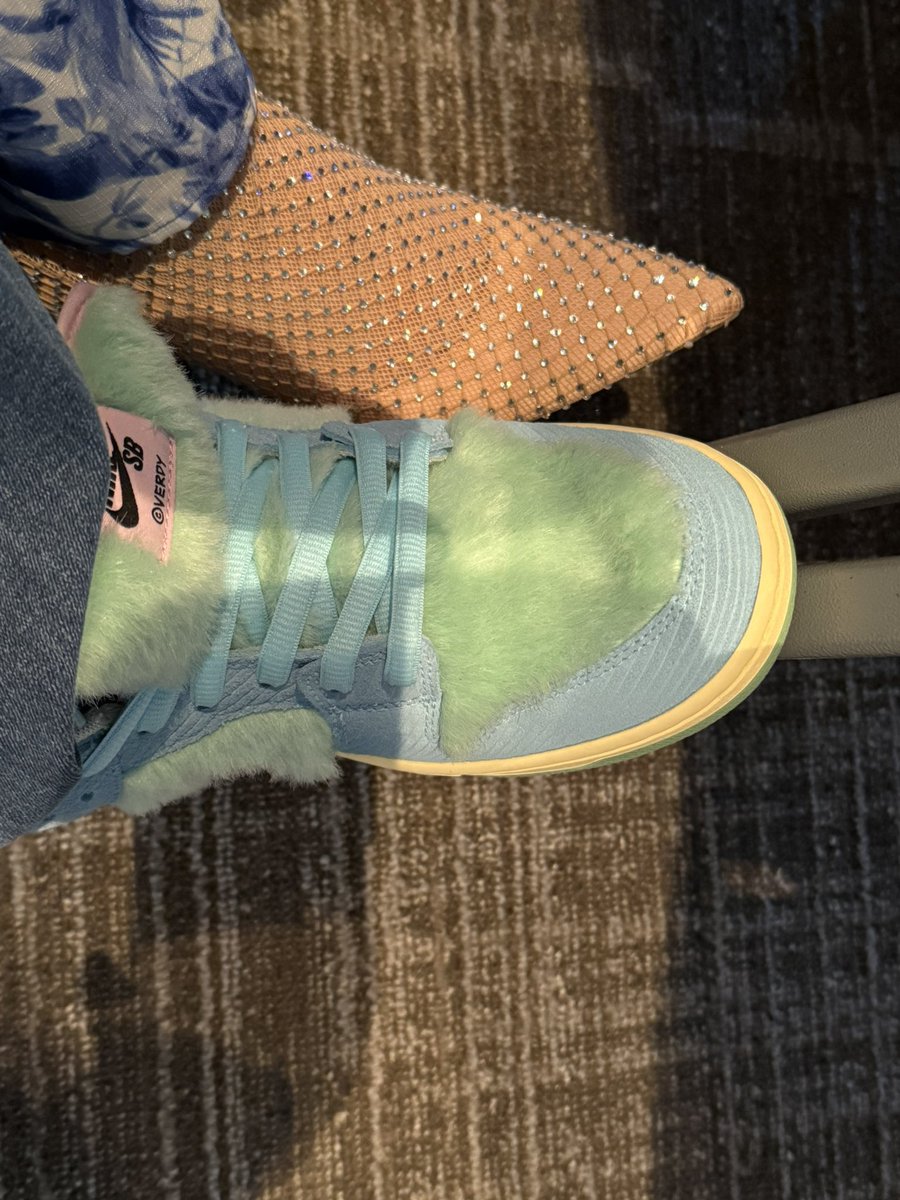 Special EASTER Sunday #KOTD

SB DUNK VERDY.