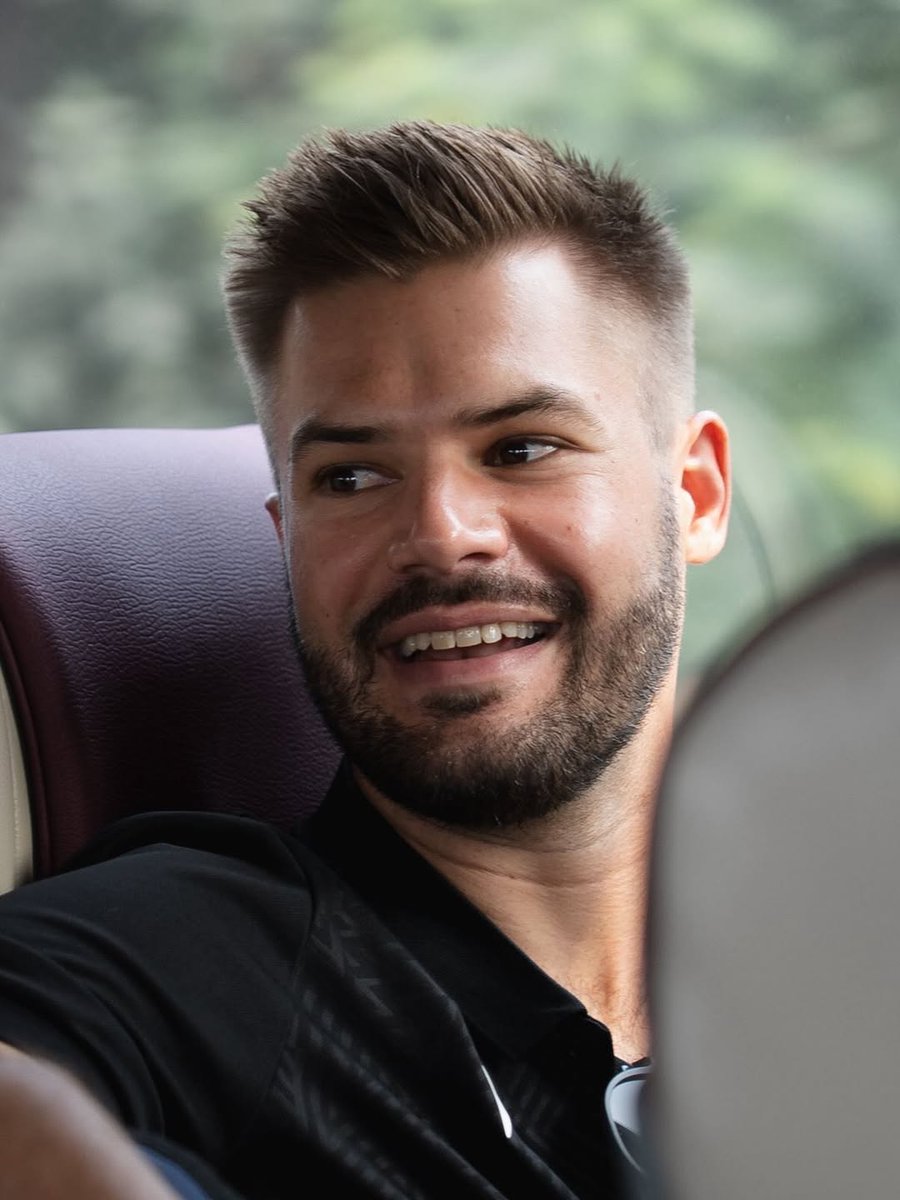 ∆мαx🧋 tweet media