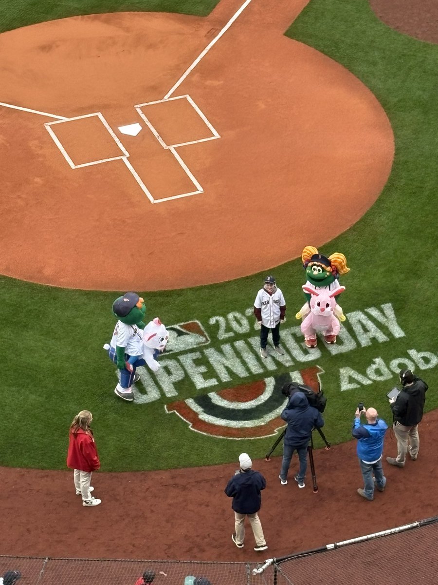 Tim Healey tweet media