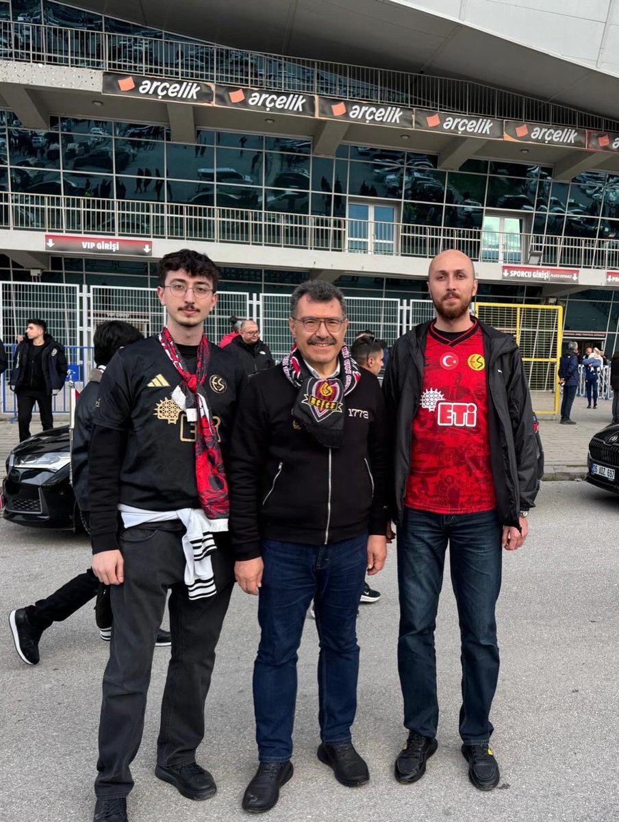 UniNEFER tweet media