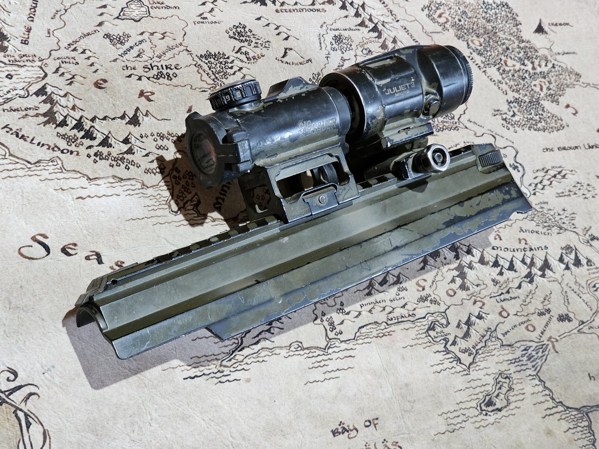 Modřanská kapybara tweet media