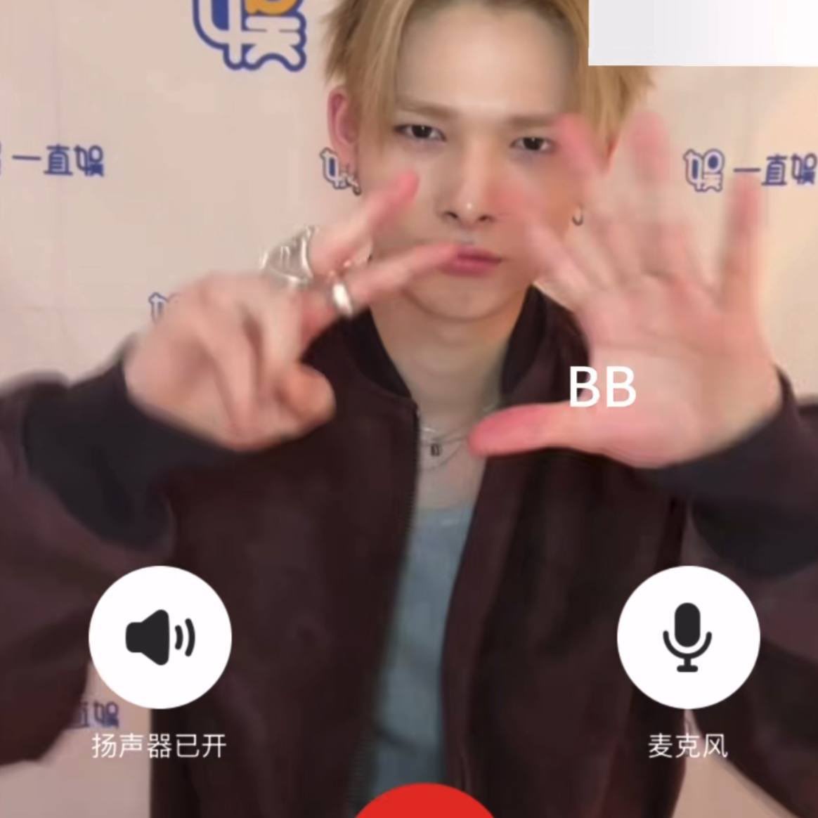 Avi Averi tweet media