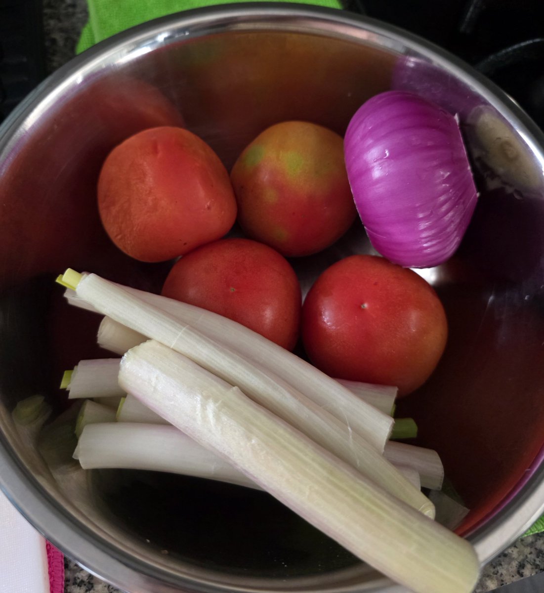 Don Calvo  tweet media