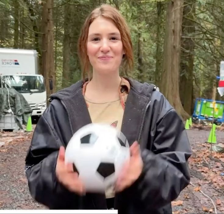 ASHTON #hatlesstwt tweet media