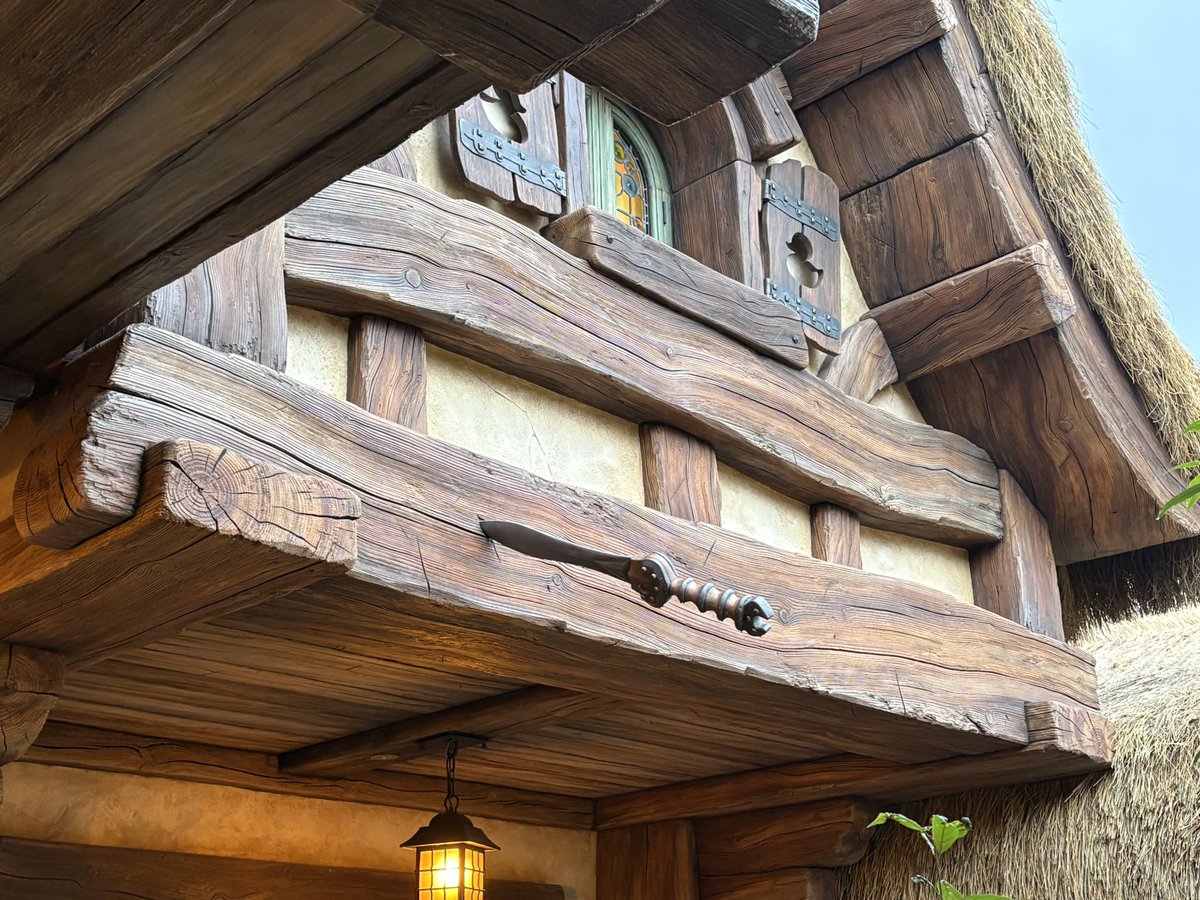 パレスはいいぞおじさん tweet media