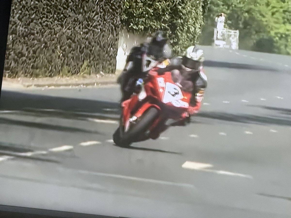 Jon Ashman tweet media