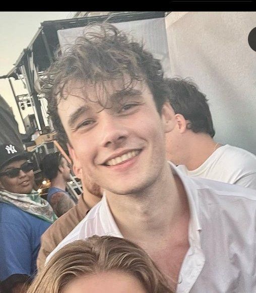 ₊˙♡ ali﹗˚ ༘ tweet media