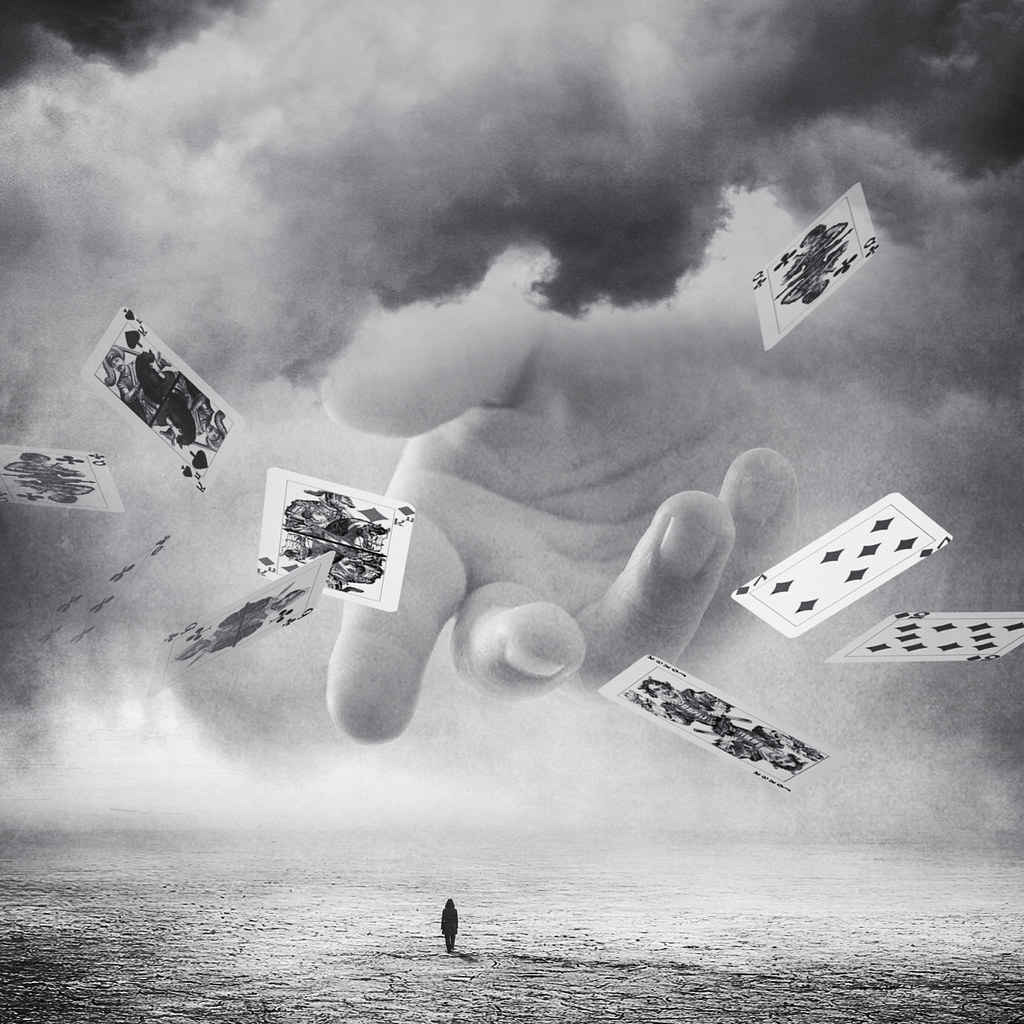 hodgetts_susan's tweet image. lucky to have found
each other
they thought;
a golden future ahead
together
all the time
in the world
but
they had not counted
on
fate intervening and
dealing a cruel hand 
©️

#vss365 #hand #writingcommunity #mypoem

 Image: Kasia Derwinska