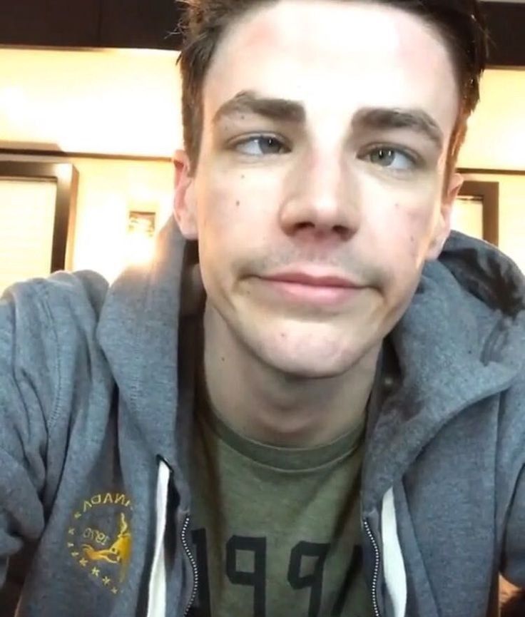 goonyface's tweet photo. grant gustin is a goonerrr https://t.co/dZa65TElPJ