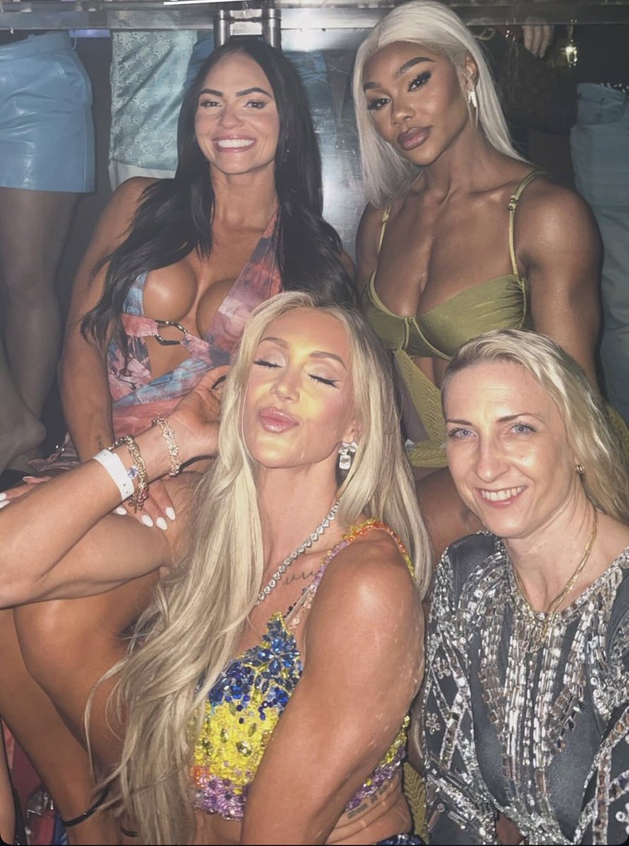 Charlie ₊˚🪽♱‧₊˚. tweet media