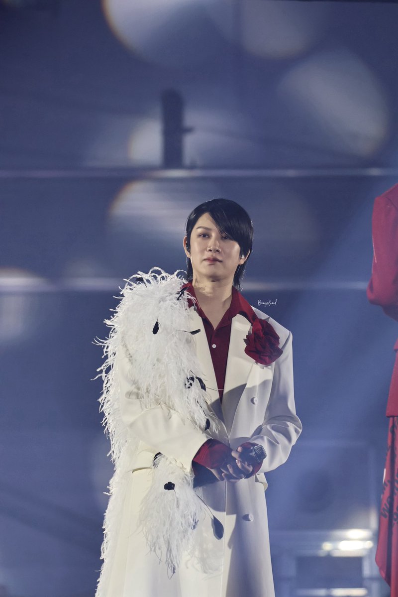 kelly 켈리 tweet media