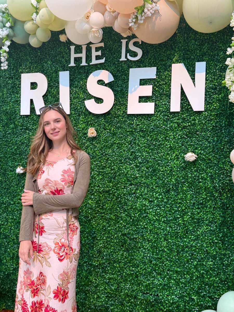 Elizabeth Grace tweet media