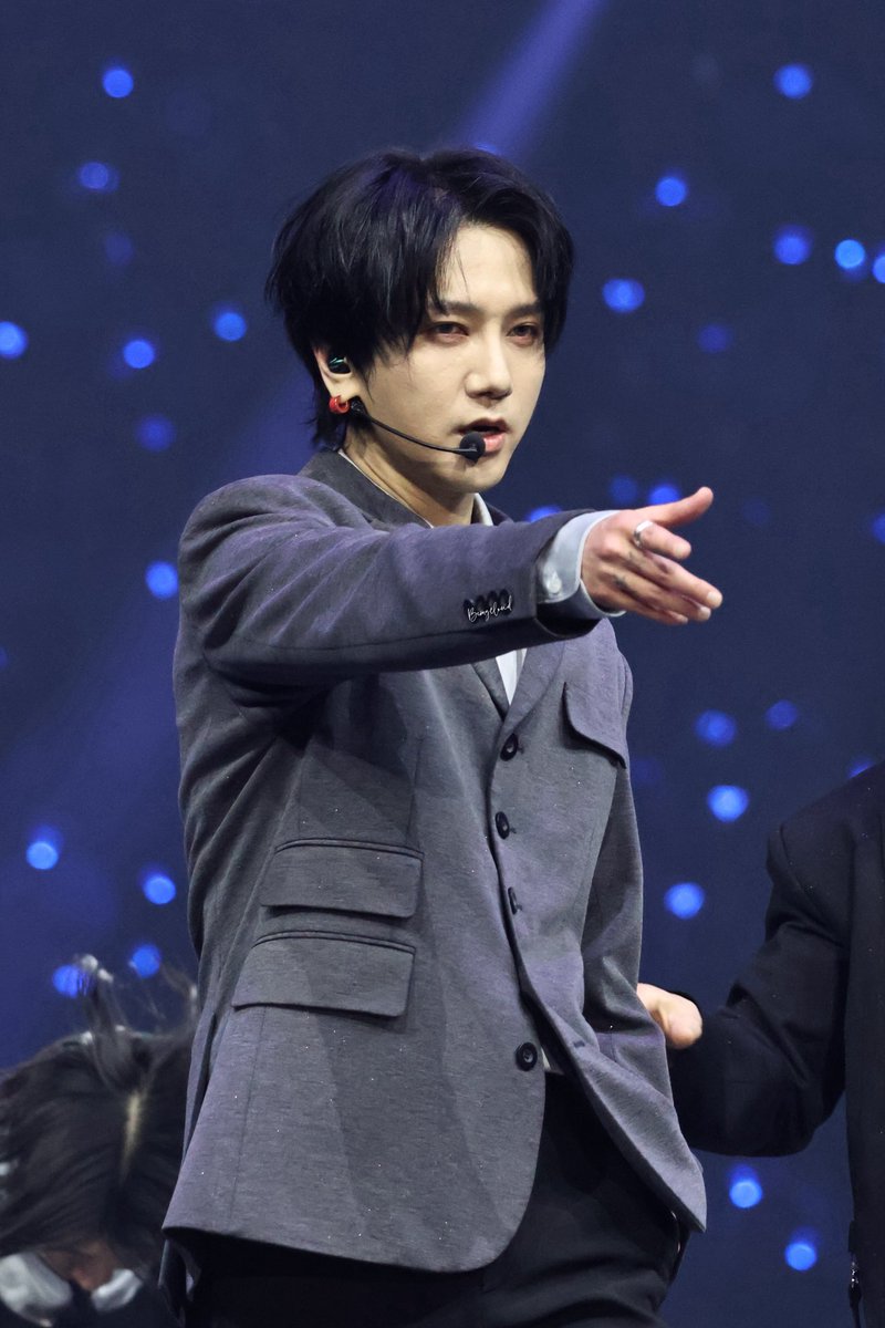 kelly 켈리 tweet media