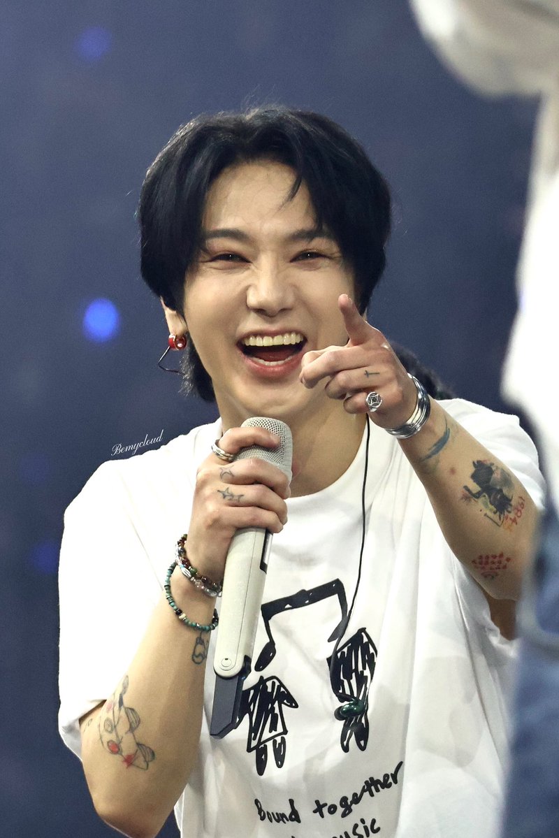 kelly 켈리 tweet media