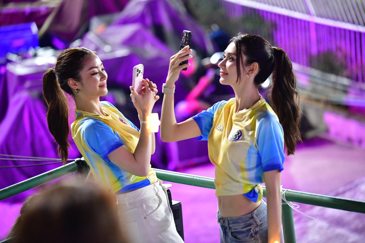 Riam เรียม tweet media