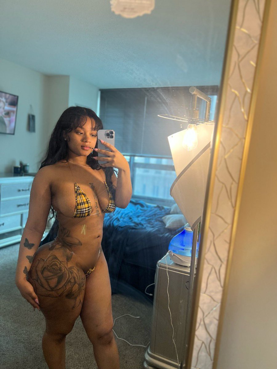 Pina5583's tweet photo. Hey baby 💋
I’ve been thinking about something fun…
What if I became your girlfriend for a few days? 👀
Like, just you and me — voice notes, little surprises, and some exclusive things made only for you 💕
Wanna know how it works? 😍 write "wanna" in my DM https://t.co/quIuq2gOsD