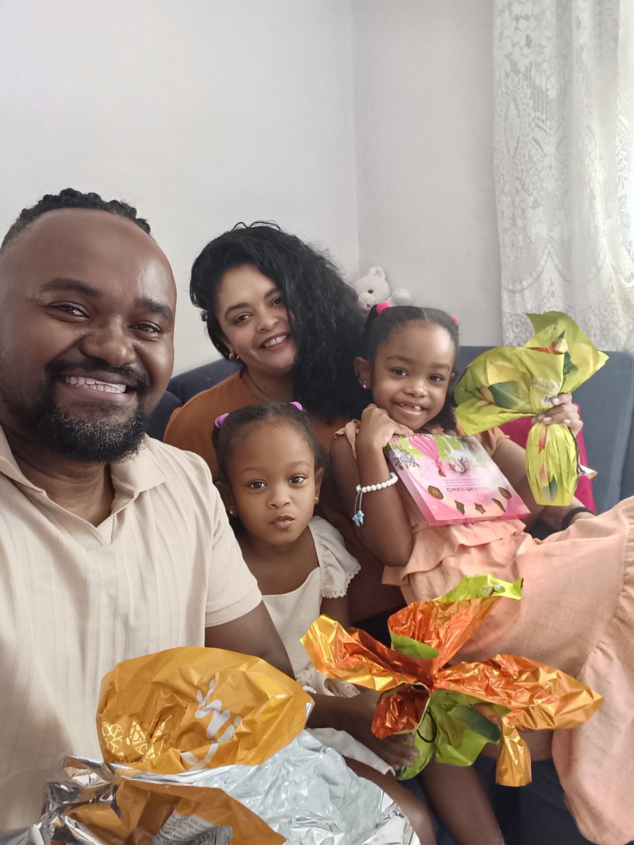 Desejo a todos, um Feliz domingo de Páscoa! 🐰🐰