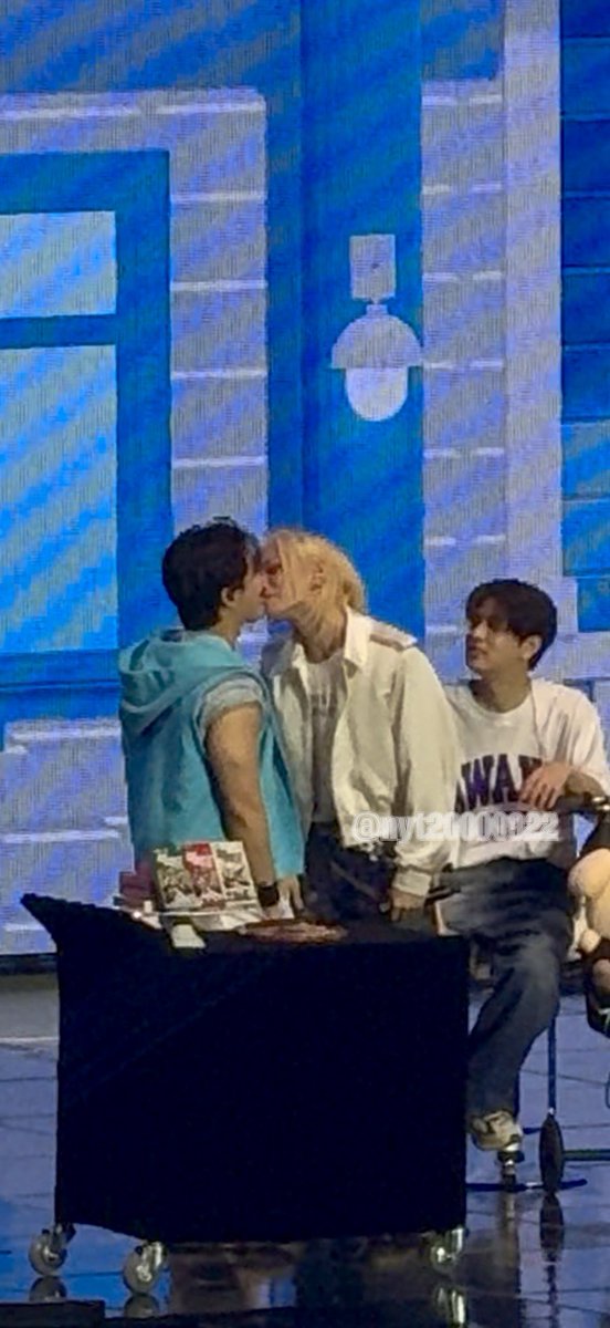 ﾅﾕﾀ tweet media