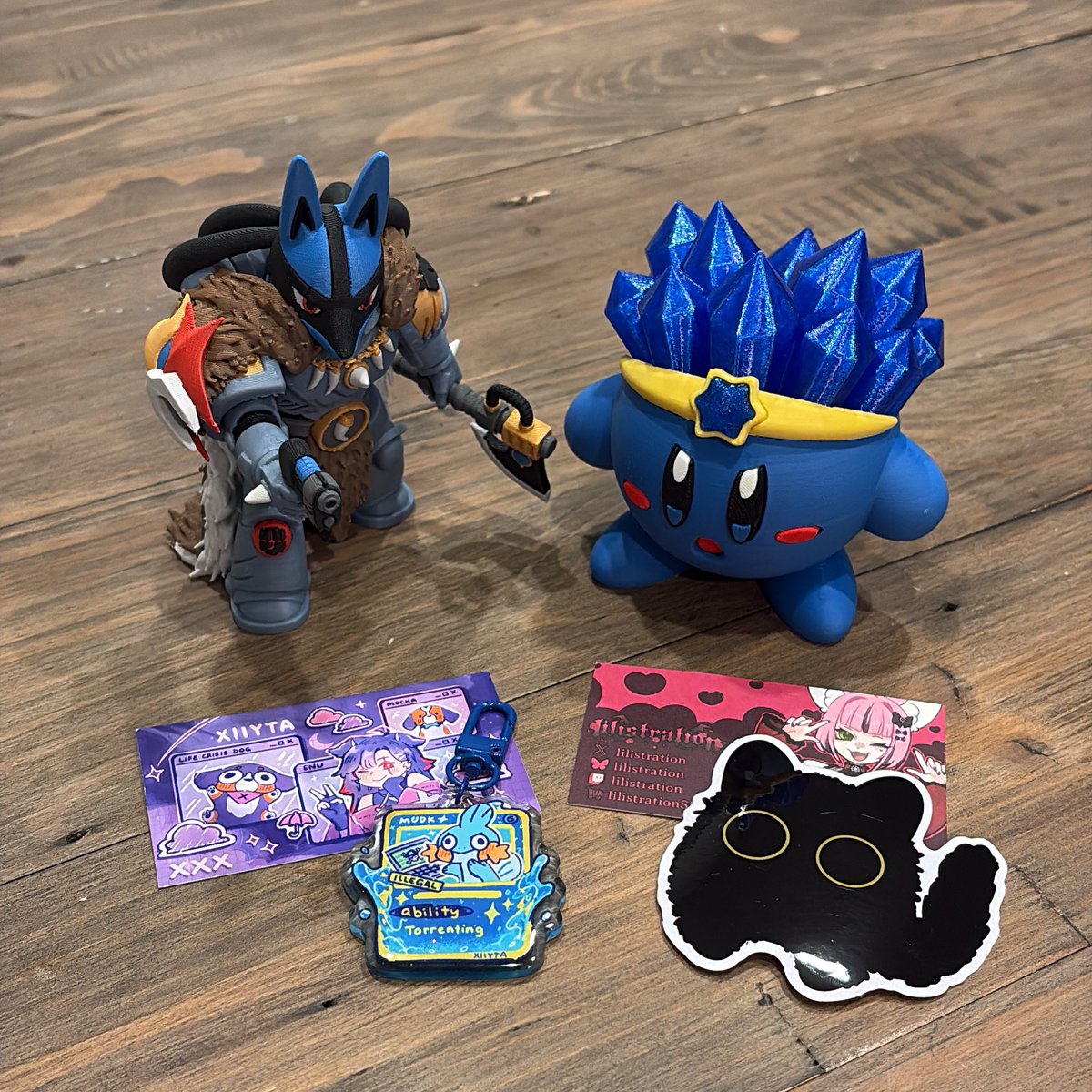 few things i grabbed while at weebcon

ty <a href="/xiiyta/">xi · 希💫</a> &amp; <a href="/lilistration/">lili🩸🔪 @ WEEBCON #436</a>!! art is incredible!!