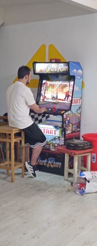 CarlosCS tweet media