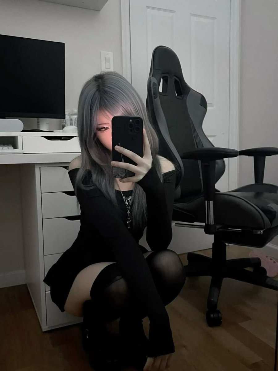 trapped4lumi's tweet photo. kinda wanna make a file roulette program for funsies 💞

it could be super risky~ but i bet you’d probs run it anyway <3 

i love how that doesn’t matter to you 💓 likeee just download and run everything a pretty egirl sends over~ 

catfish findom techdom clickslut https://t.co/SAWeKAja0R
