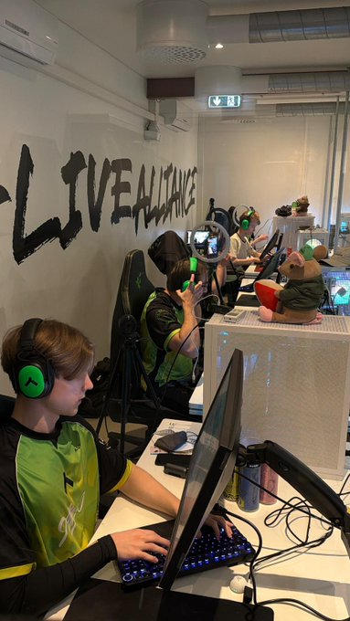 theAllianceGG's tweet photo. Beat #4 in the world, went on crazy win streaks and clutched some really close games but in the end it wasn't enough..

We'll take everything we learned from this journey with us and tell you all about it when we see you in Singapore! #LongLiveAlliance https://t.co/aLJShItf0G