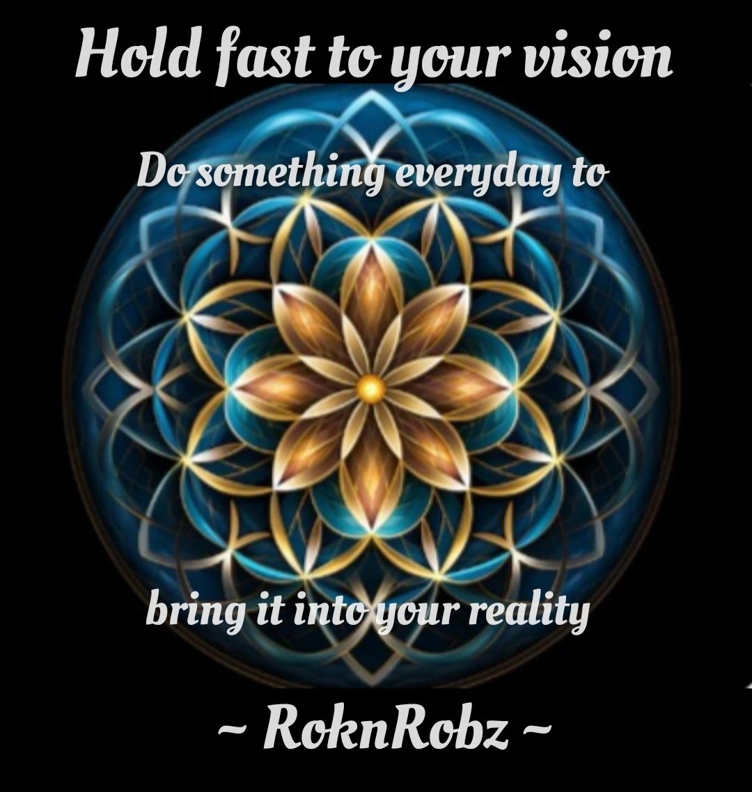 Robin M. La`a 👑 tweet media