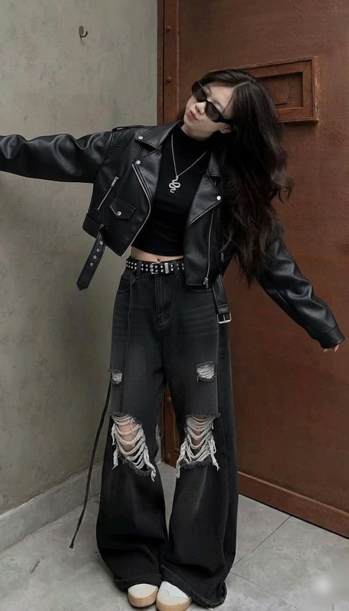 Hana 𖤐 tweet media