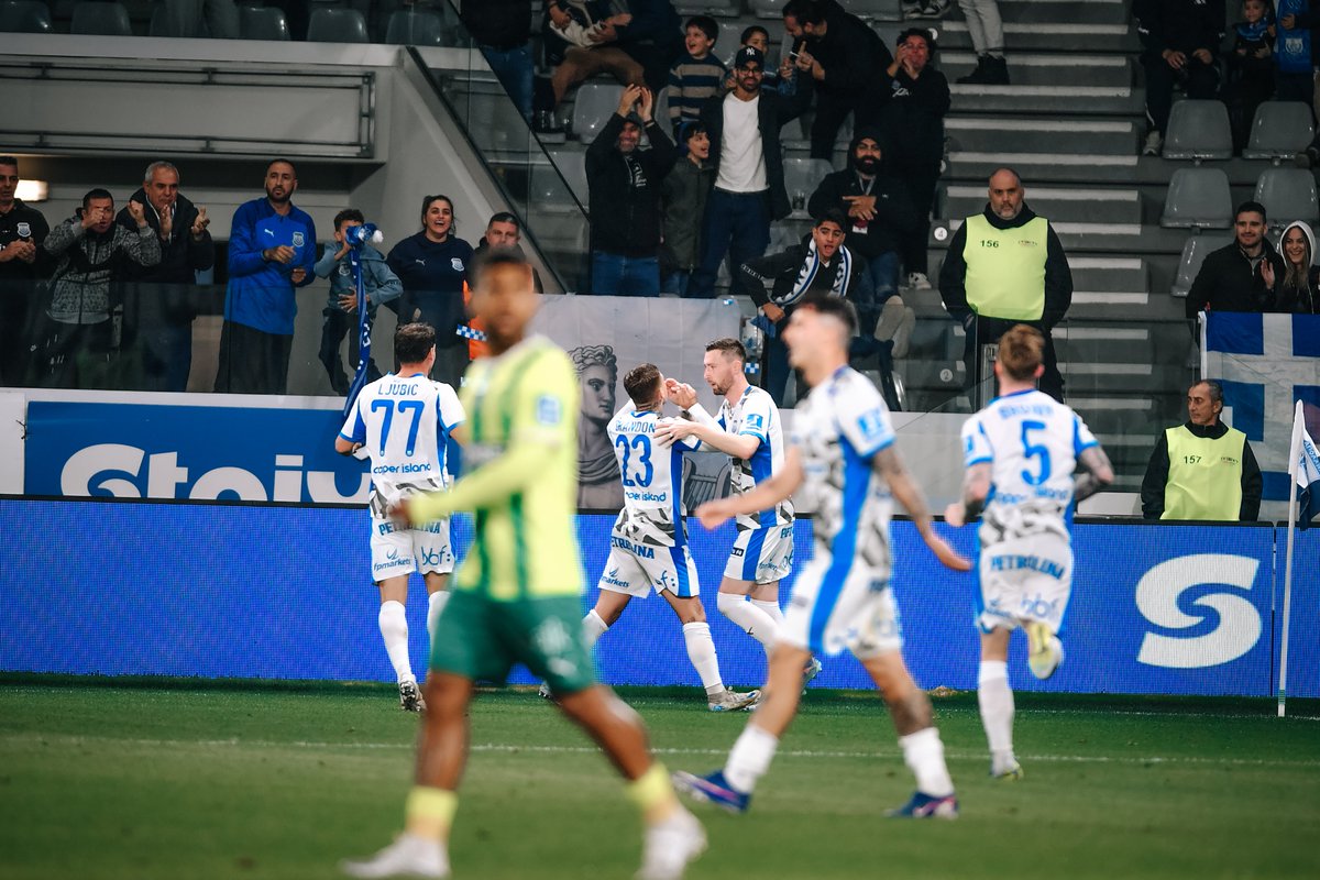 APOLLONOFFICIAL's tweet photo. ⚽ @BrandonTLL11 https://t.co/ncssLHh8Ni
