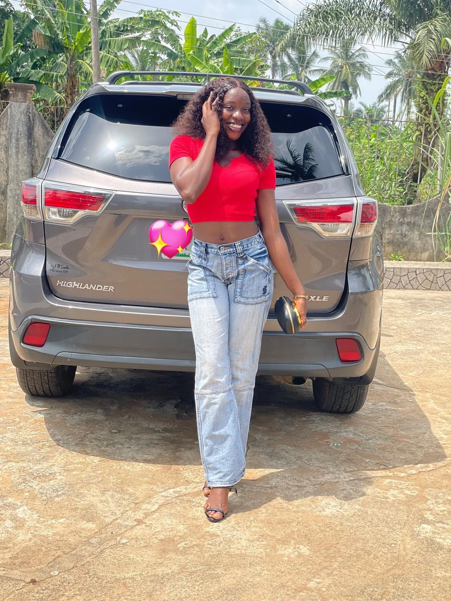 Prettyamy_b tweet media